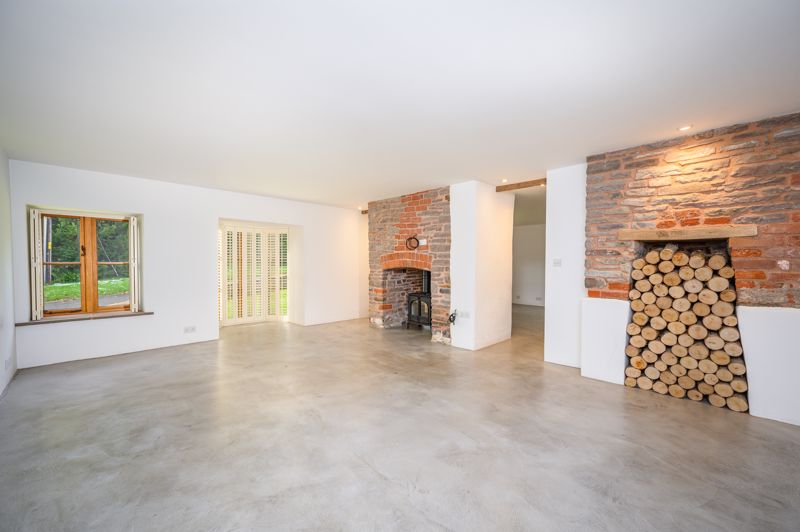 Living Room- click for photo gallery